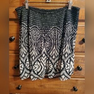 White House Black Market Black and White Lined Abstract Skirt.  Size S